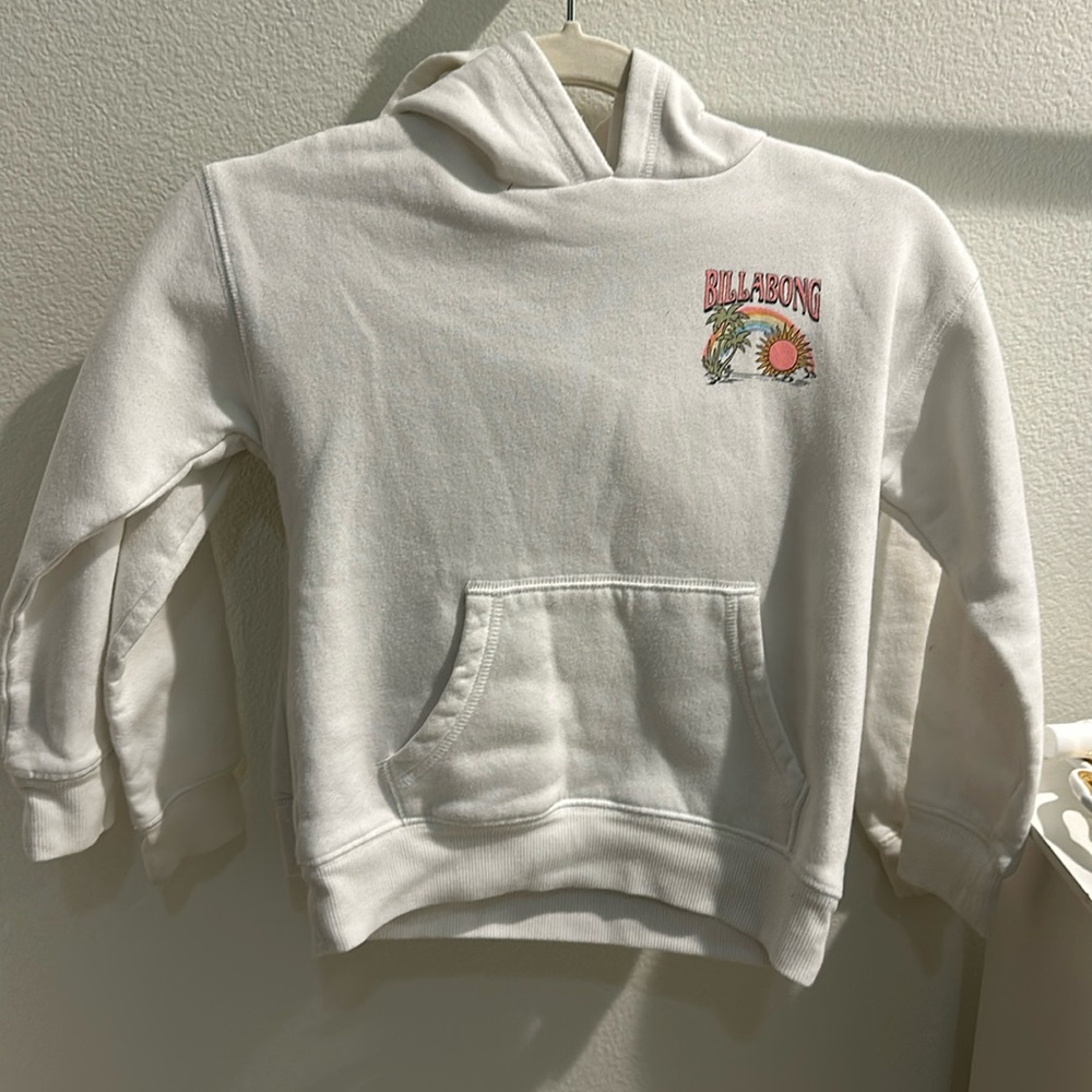 🚨DONATING 8/19 🫶2 BILLABONG hoodies - Girls size small